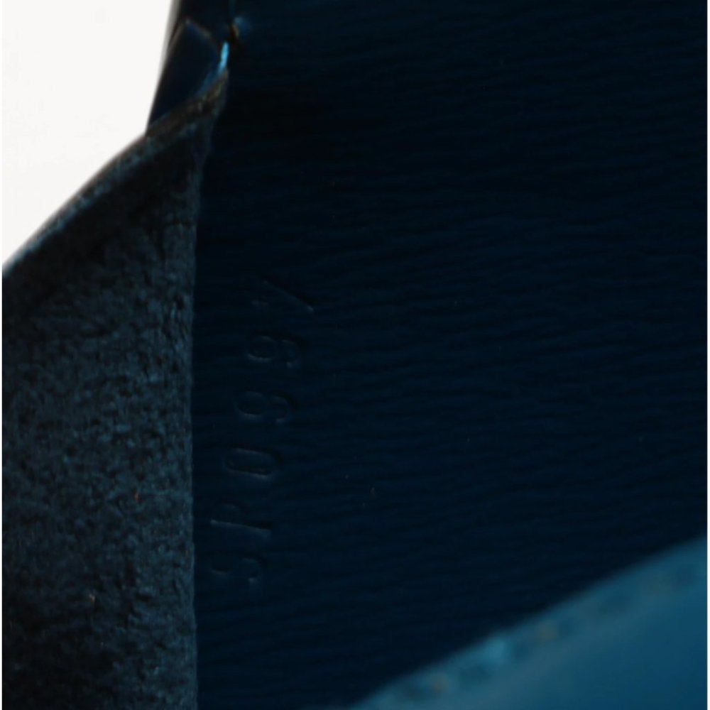 Louis Vuitton Cluny Bucket Shoulder Bag - Picture 8 of 12